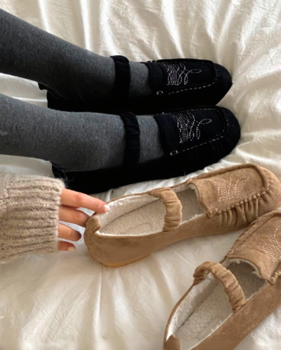 Suede embroidered shirring Mary banded flat FW