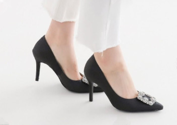 PM9152 Square Jewel Pumps 9cm Heel